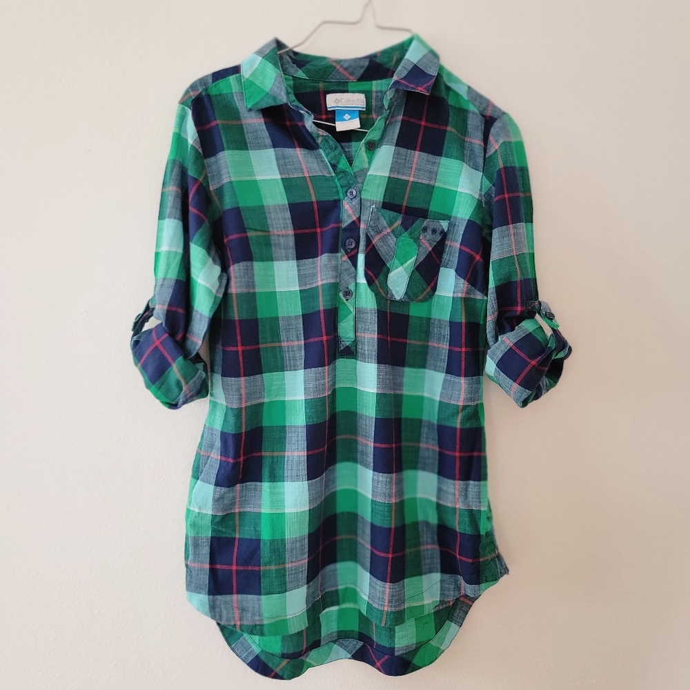 Women’s Plaid Columbia PFG tunic/blouse with pockets size S